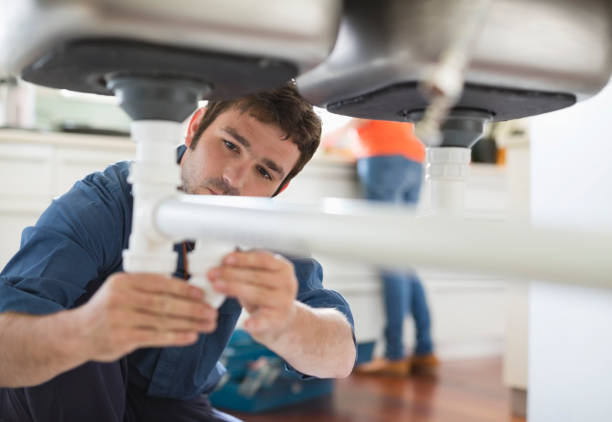Best Clogged Drain Plumber  in Paramount, CA